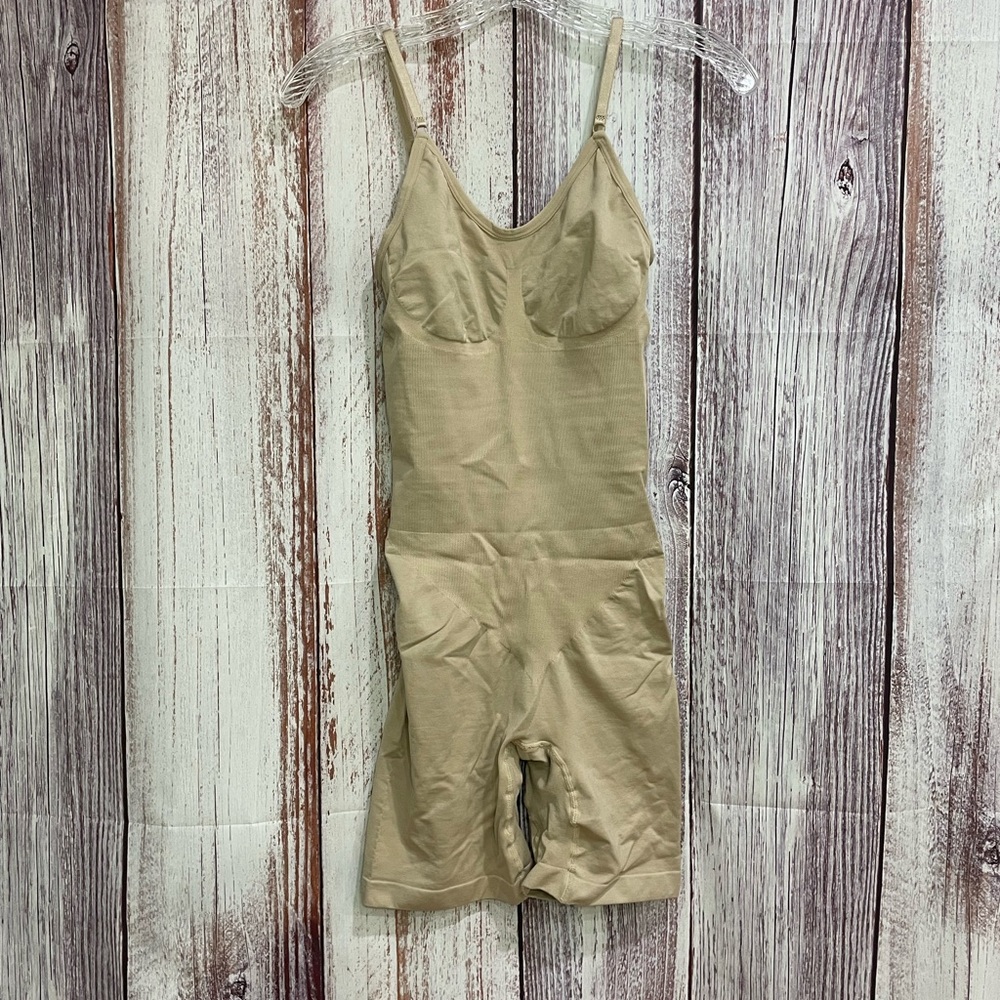NWOT Heyshape Sculpting Shapewear Bodysuit Shorts Nude Women's Size Large #5065